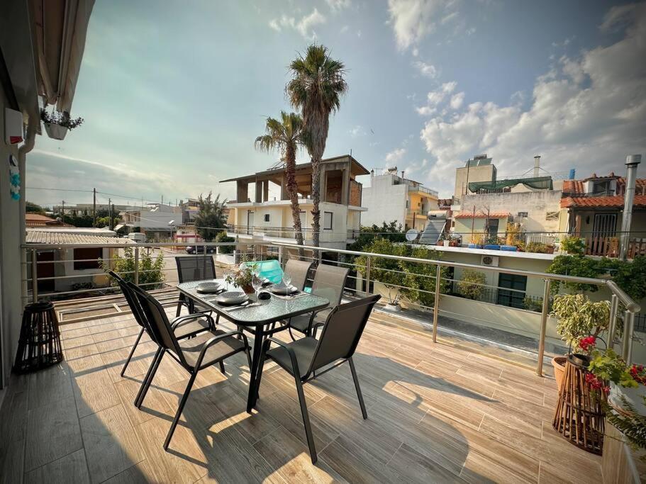 Апартаменты Red Harmony By The Sea Pool And Balcony Каламата Экстерьер фото